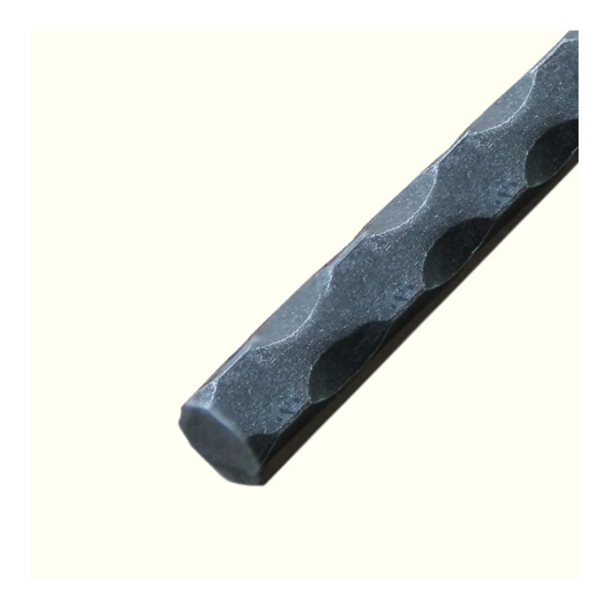 Плътен квадрат  11,5 * 11,5 mm, 6 л.м., 6 л.м.